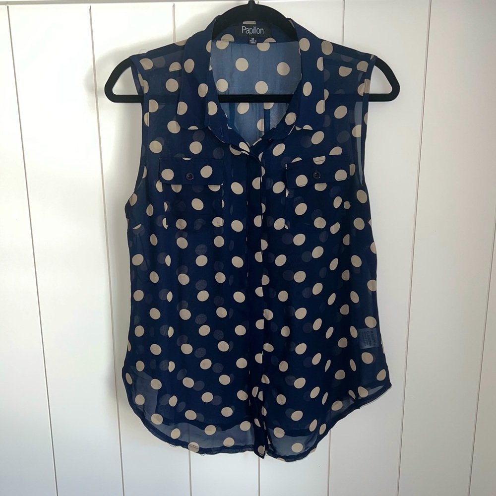 Papillon polka dot sleeveless blouse